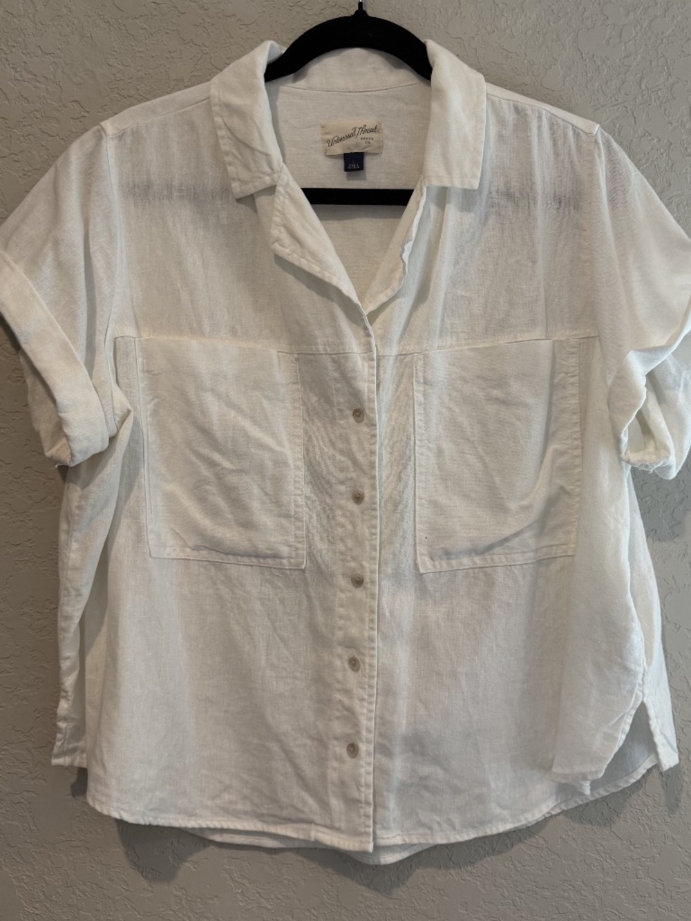 Universal Thread White Linen Blend Boxy Button Up L